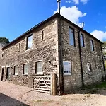 Luxury Group Retreat In The Yorkshire Dales