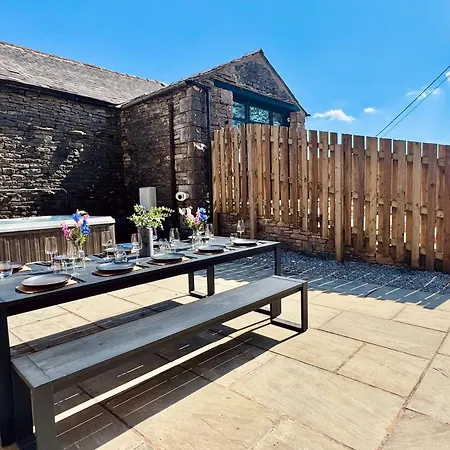 Luxury Group Retreat In The Yorkshire Dales بيت للعطل *