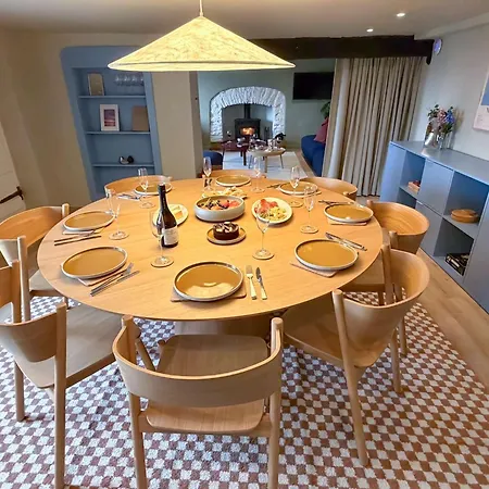 Luxury Group Retreat In The Yorkshire Dales Feriehus